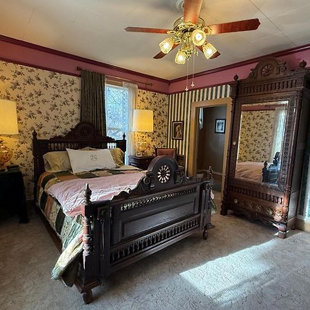 Roseberry House Bed And Breakfast Susanville Dış mekan fotoğraf