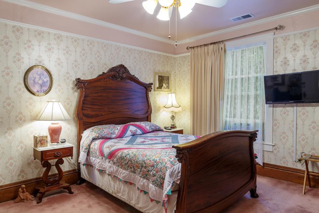 Roseberry House Bed And Breakfast Susanville Dış mekan fotoğraf