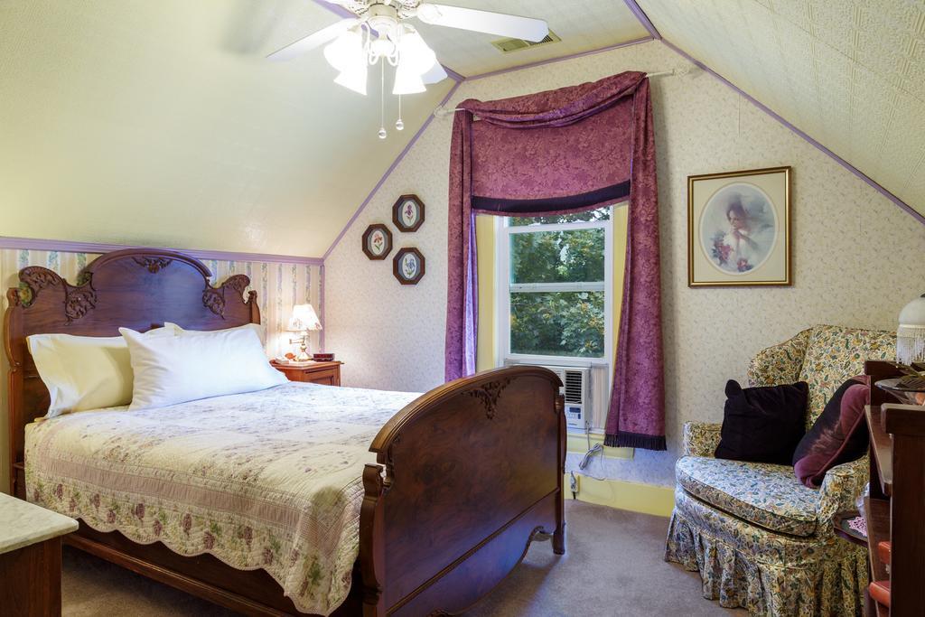 Roseberry House Bed And Breakfast Susanville Dış mekan fotoğraf